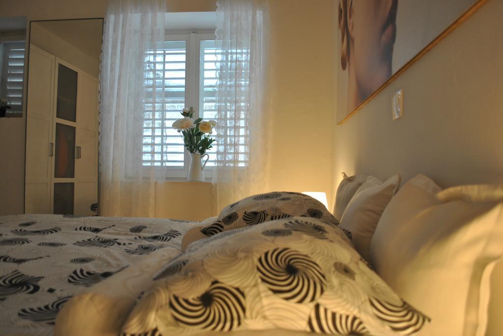 Apartment Optimist Makarska Oda fotoğraf