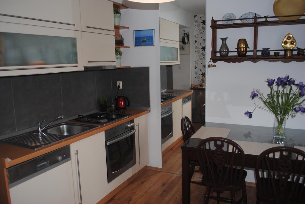Apartment Optimist Makarska Oda fotoğraf
