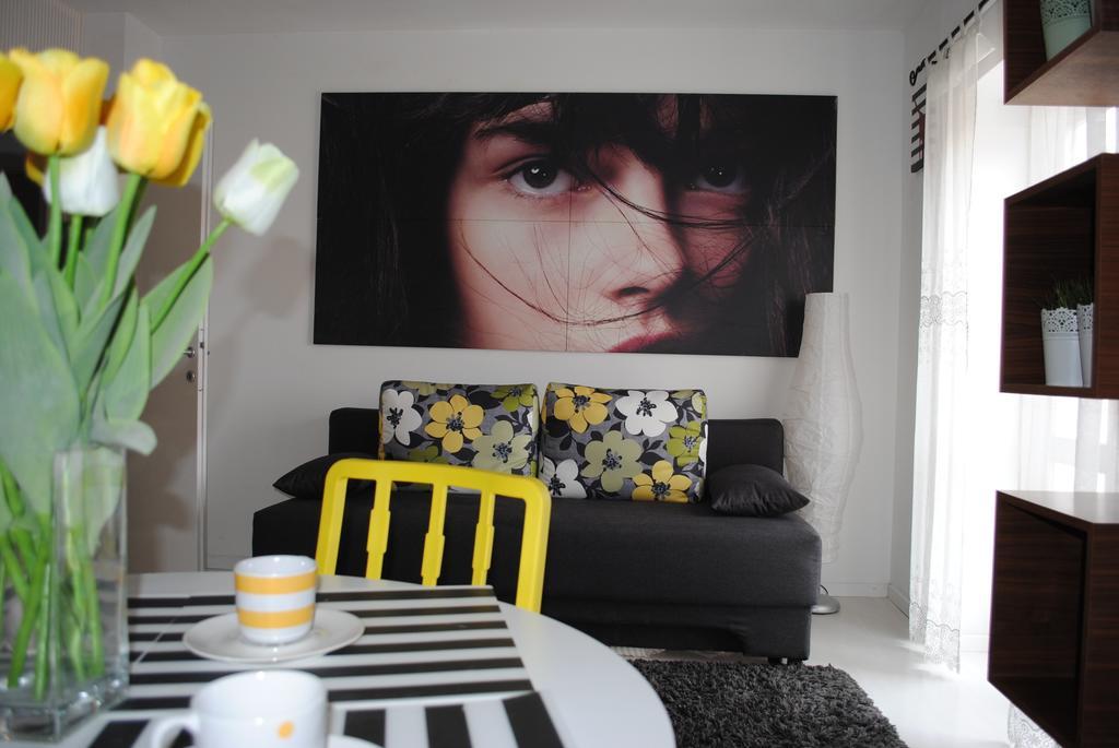 Apartment Optimist Makarska Oda fotoğraf