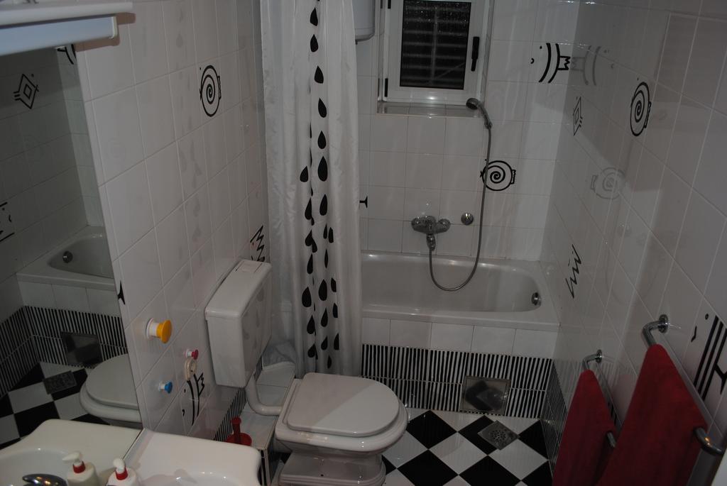 Apartment Optimist Makarska Oda fotoğraf